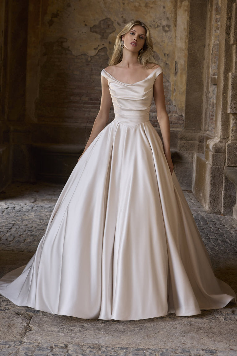 スーツ・フォーマル・ドレス Wedding dress Azzarra Wedding Dress - 63230 – Veni Infantino
