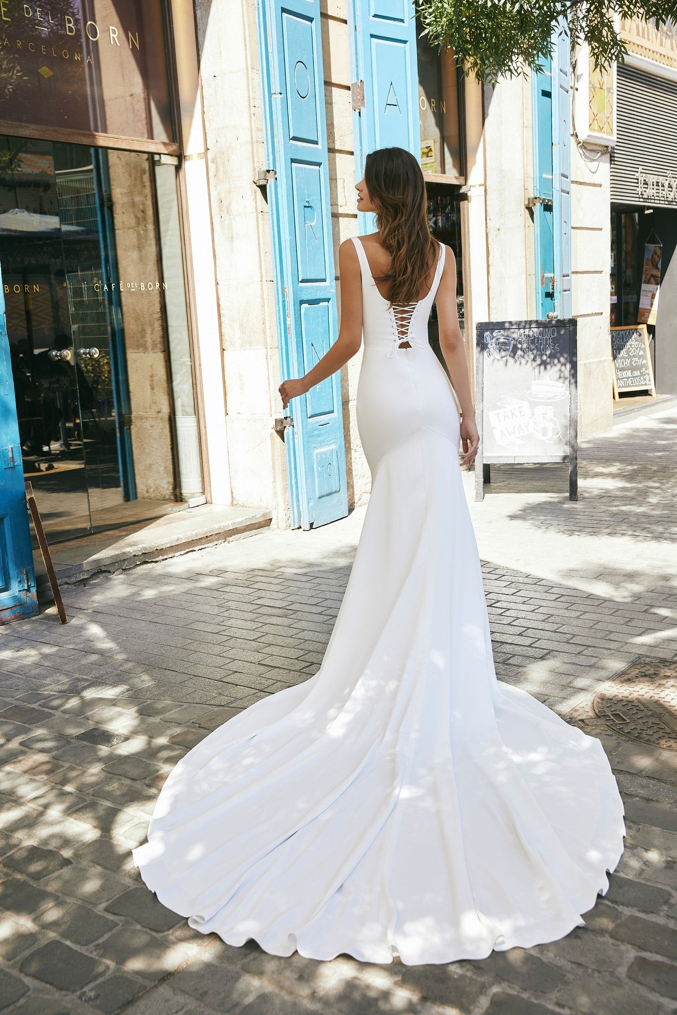 Victoria Jane 18610 plain wedding dress with lace up back and v-neck Veni Infantino Victoria Jane 18610 plain wedding dress with lace up back and v-neck Veni Infantino