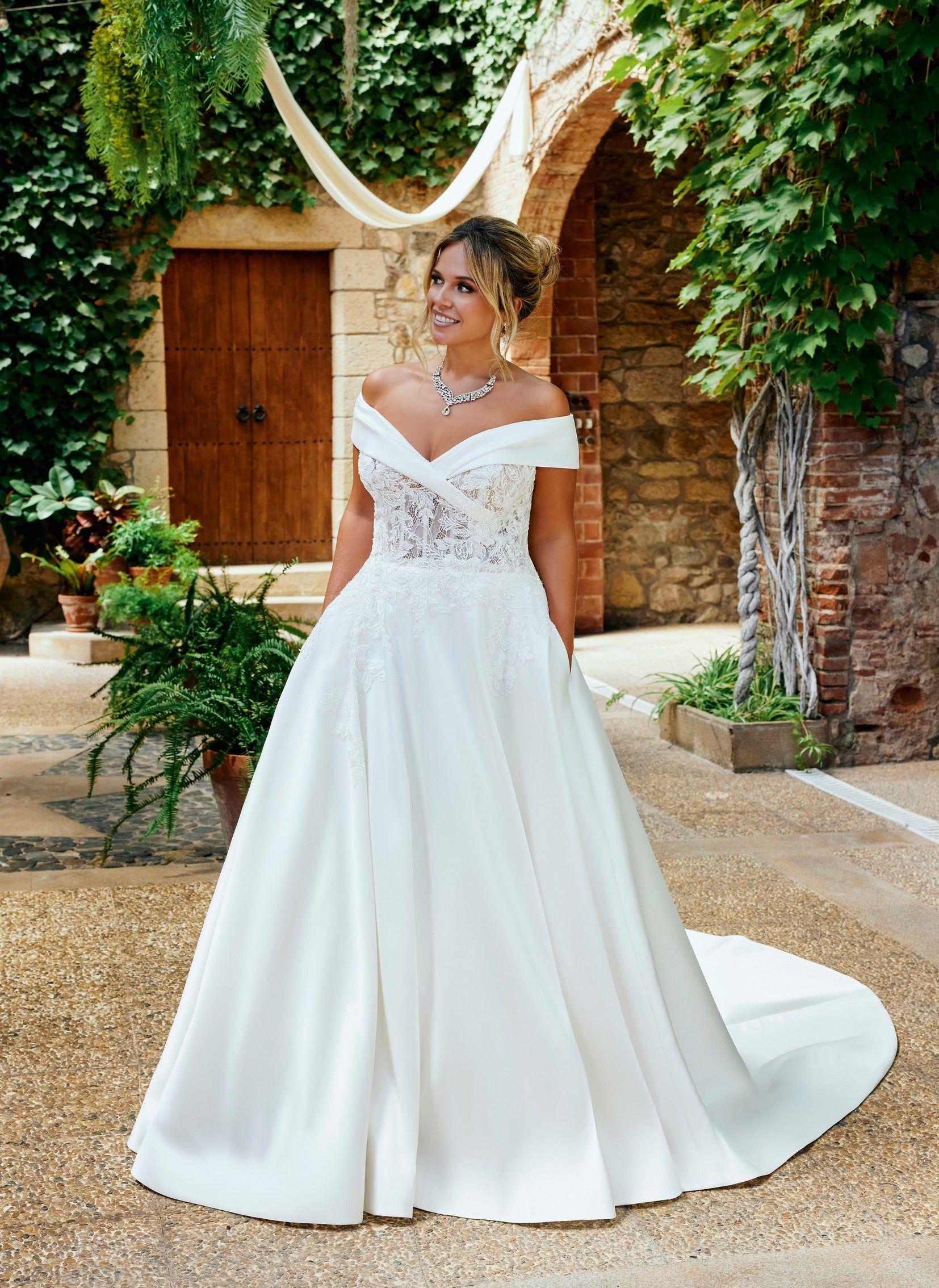 Alana Wedding Dress - 19001 – Veni Infantino