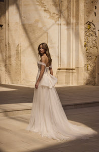Harlynn Wedding Dress - 63024 Veni Infantino Harlynn Wedding Dress - 63024 Veni Infantino