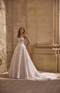 Hollywood Wedding Dress - 63075