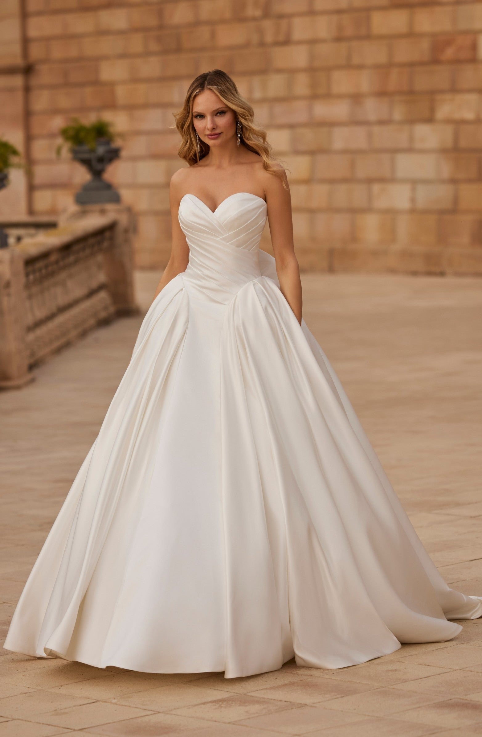Hiraya Wedding Dress - 63101 – Veni Infantino