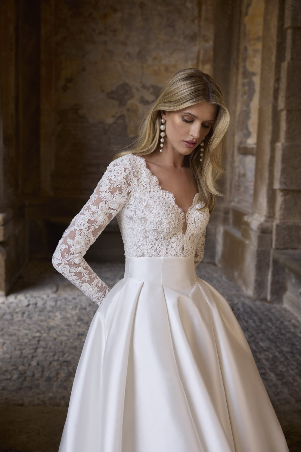 Aaditri Wedding Dress - 63215B