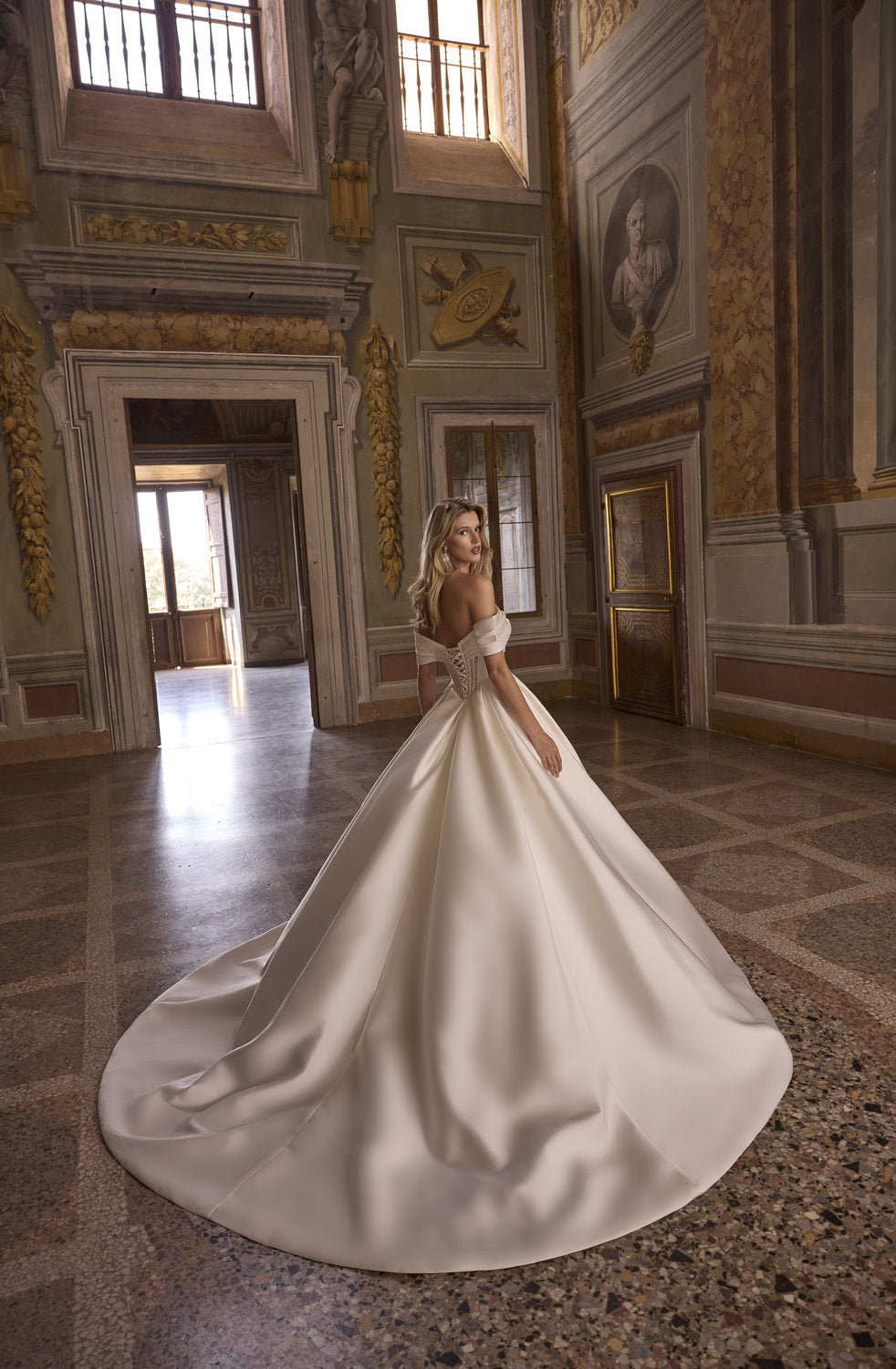 Aarti Wedding Dress - 63238A