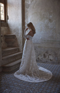 addison modern minimalist wedding dress reviews Addison Wedding Dress