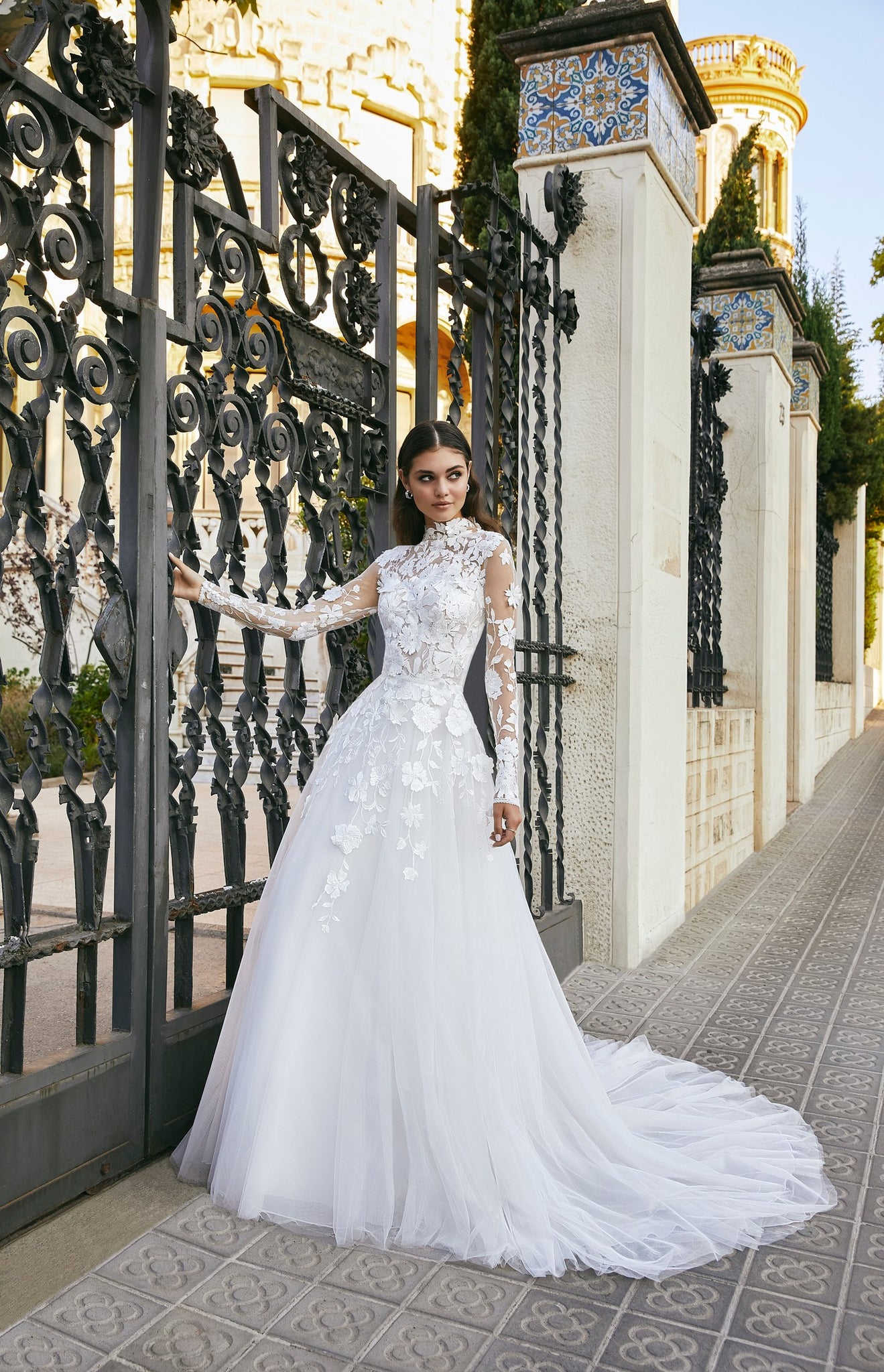 ronald joyce halter neck wedding dress Ronald Joyce, Tate New Wedding Dress Save 54%