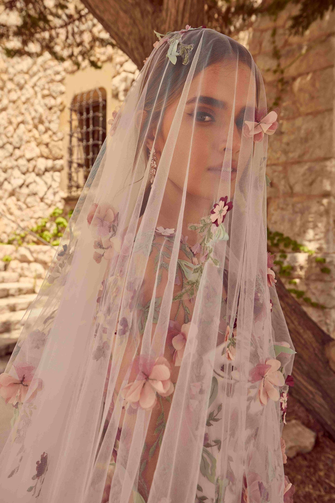 Veil - 69939